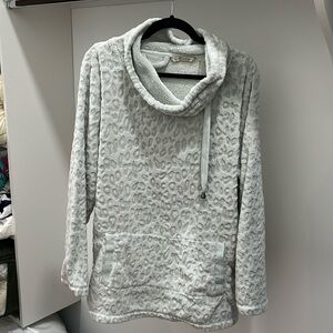 Funnel neck long sleeve fuzzy top